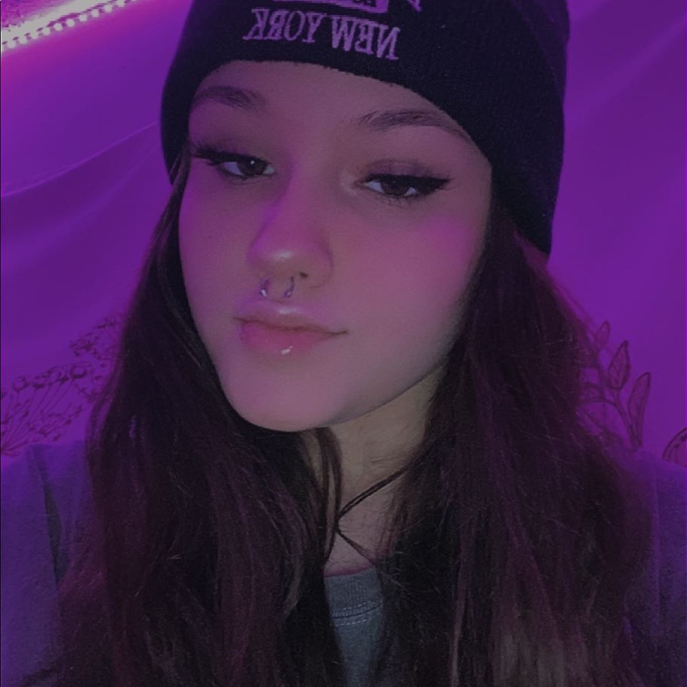 Meet your Posher, Abigail